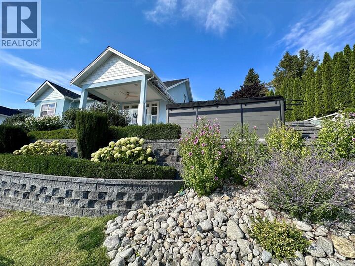 Property Photo:  3121 Thacker Drive 4  BC V1Z 1X6 