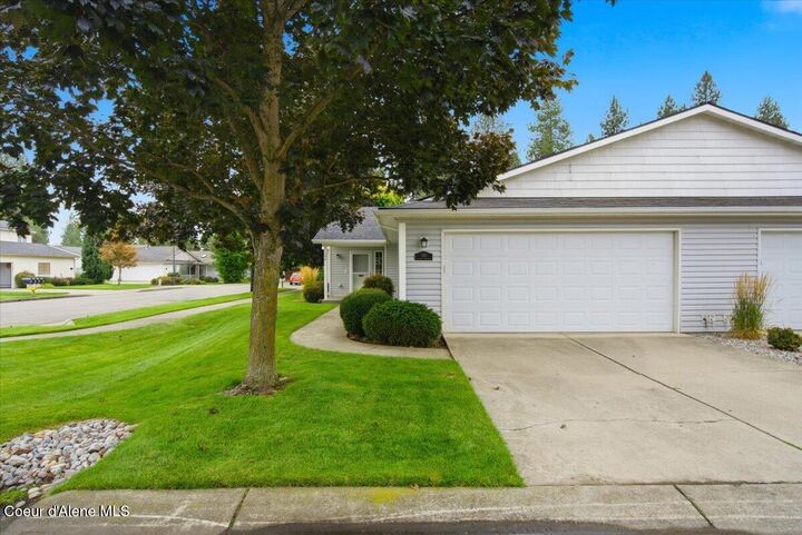 Property Photo:  190 E Jeffrey Pine Ln 2  ID 83815 