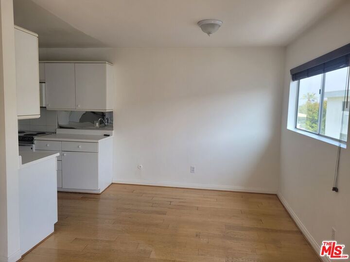 Property Photo: 960 Larrabee St, Unit 310 CA 90069