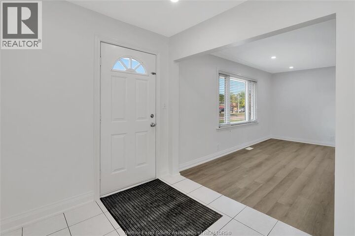 Property Photo: 6633 Wyandotte Street ON N8S 1P5