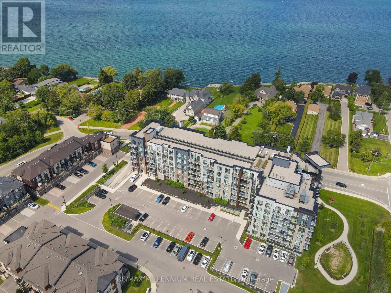 Property Photo:  600 North Service Road 403  ON L8E 5A7 
