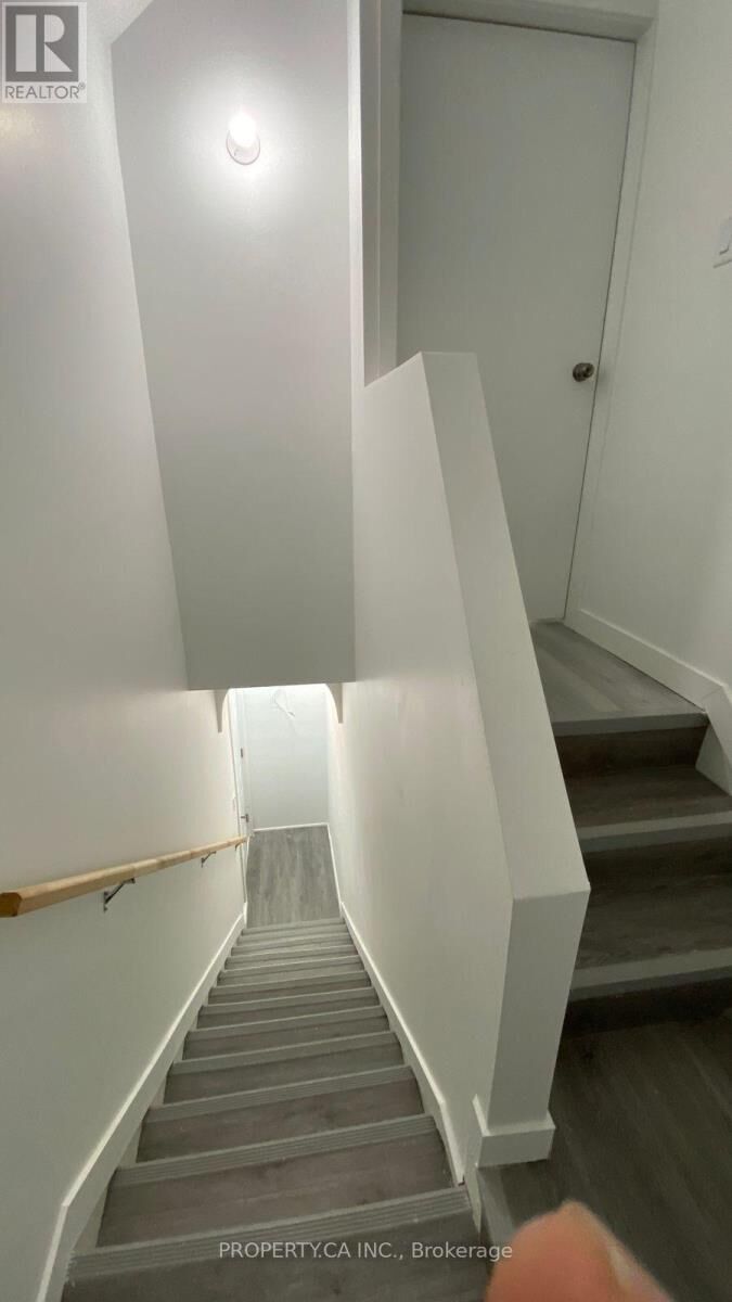 Property Photo:  395 Gladstone Avenue A  ON K2P 0Y9 