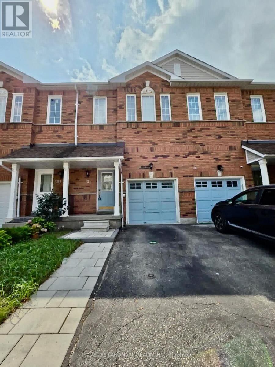 Property Photo:  1480 Britannia Road West 121  ON L5V 2K4 