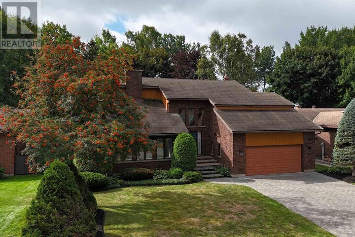 Property Photo:  109 Greenview Ln  ON P6A 1L1 