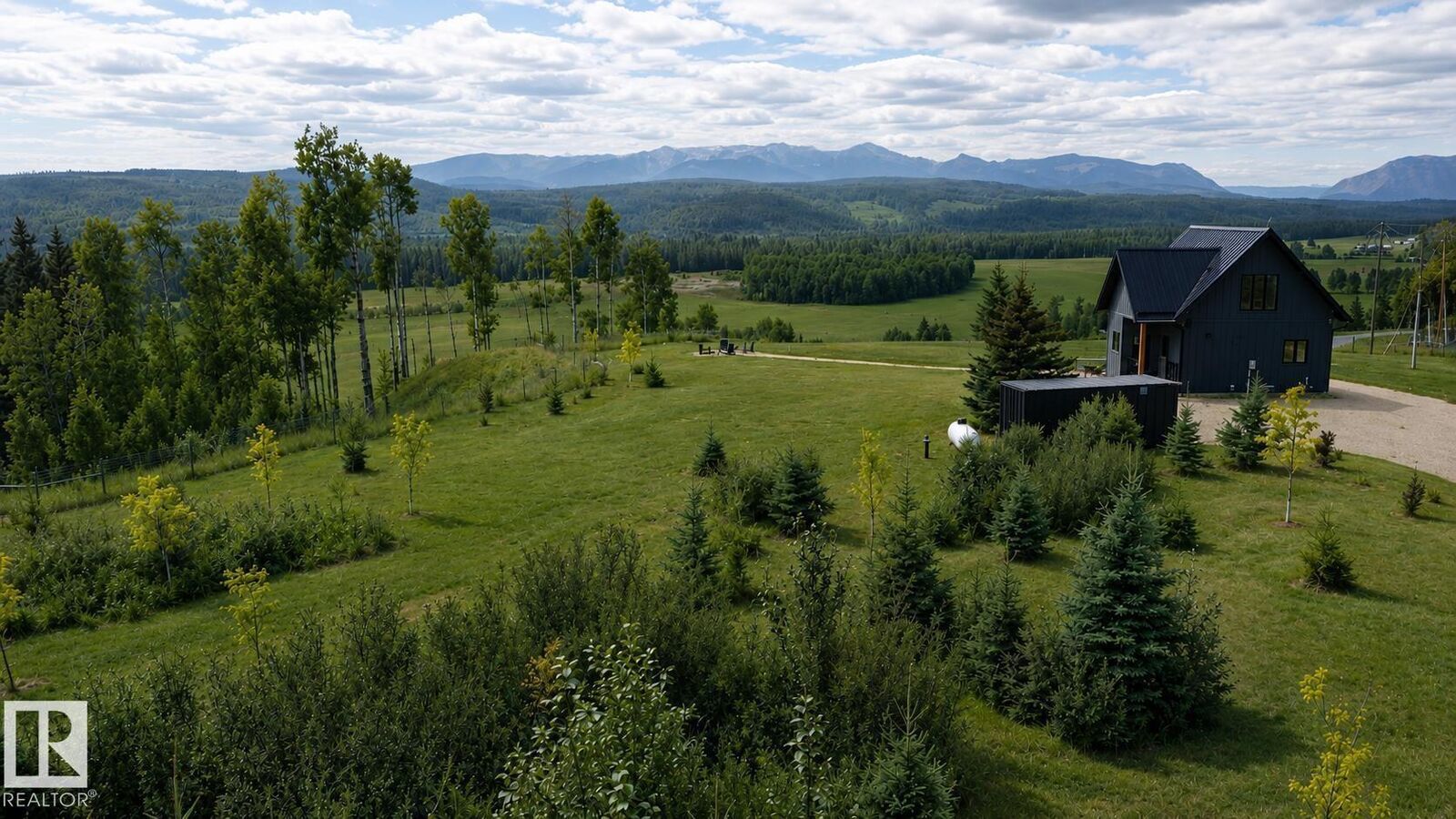 Property Photo:  213 Misty Valley Close  AB T0M 2H0 
