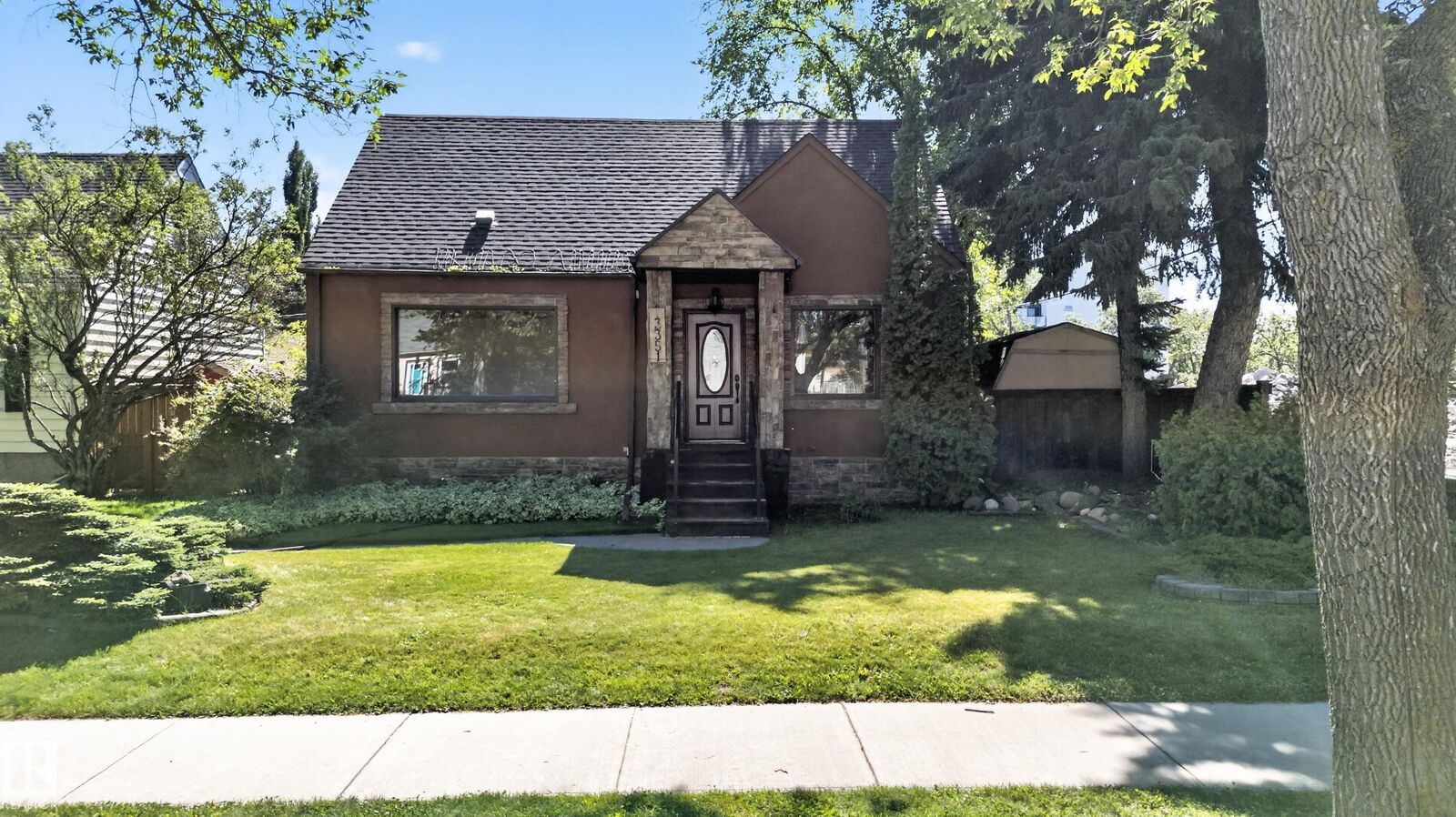 Property Photo:  13351 109A Avenue NW  AB T5M 2J5 