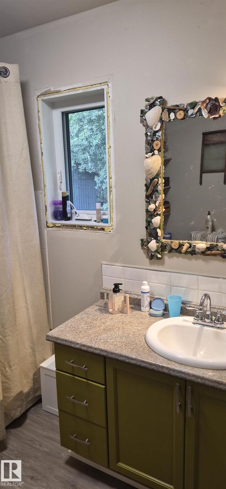 Property Photo:  57130 Rge Rd 23  AB T0E 1A0 