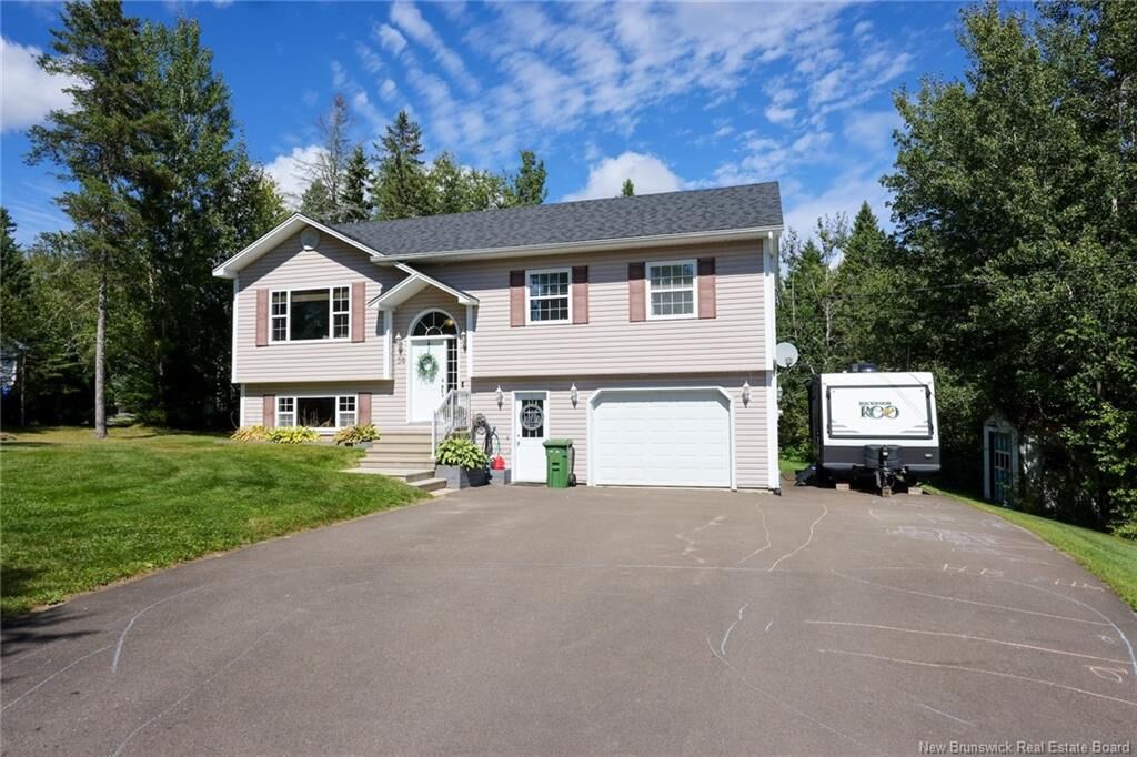 Photo de la propriété: 30 Madonna Drive NB E3A 2N1
