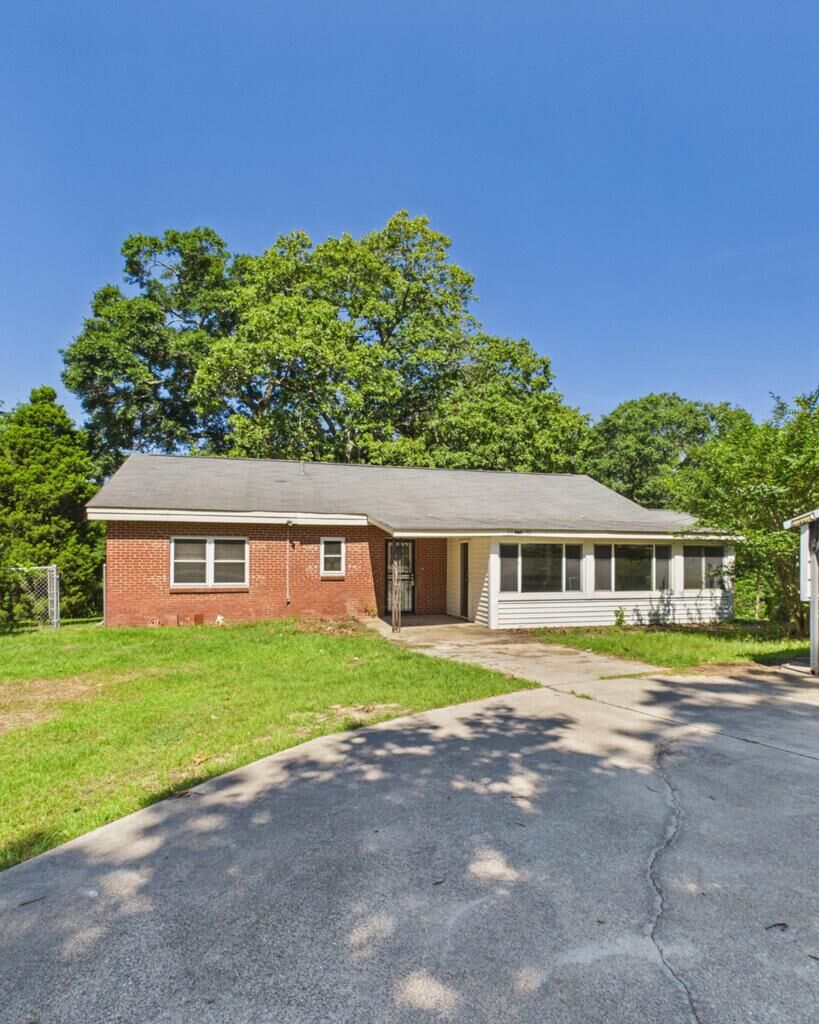 Property Photo:  66 Highway 0165  AL 36869 