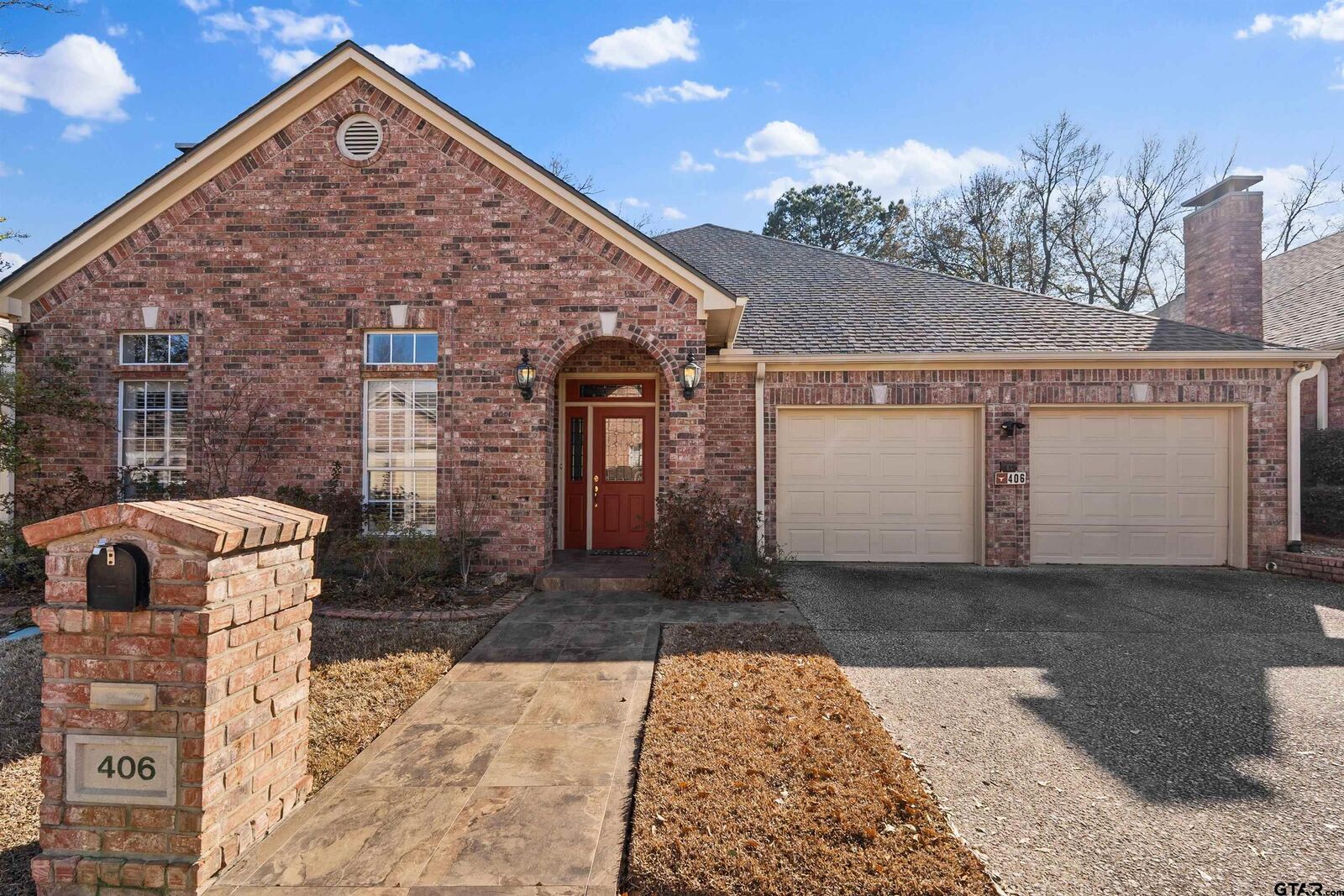 Property Photo:  406 Brighton Court  TX 75701 