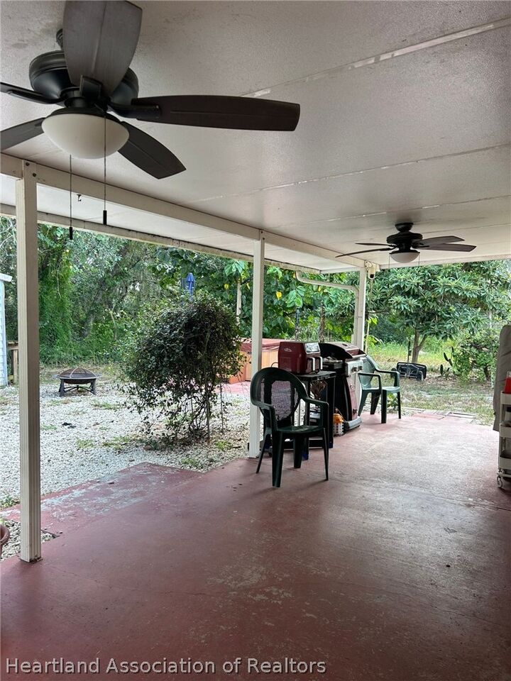 Property Photo: 2787 W Hasbrouck Road FL 33825