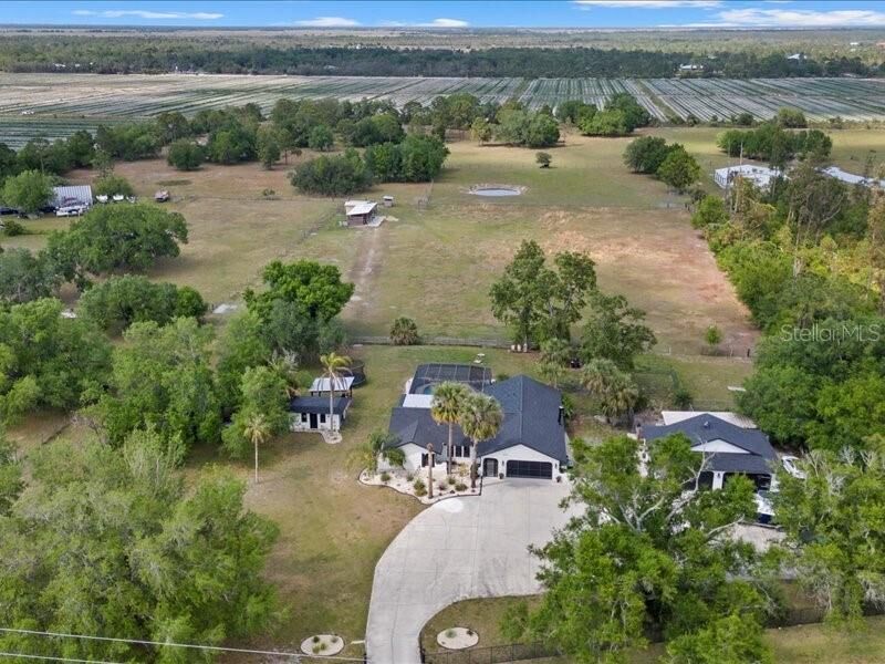 Property Photo: 15650 Prarie Creek Blvd FL 33982