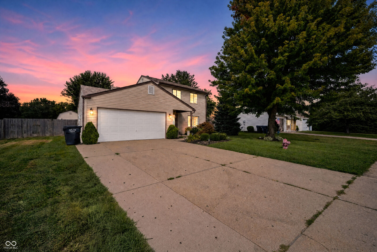 Property Photo: 1104 Fox Trace Drive IN 46013