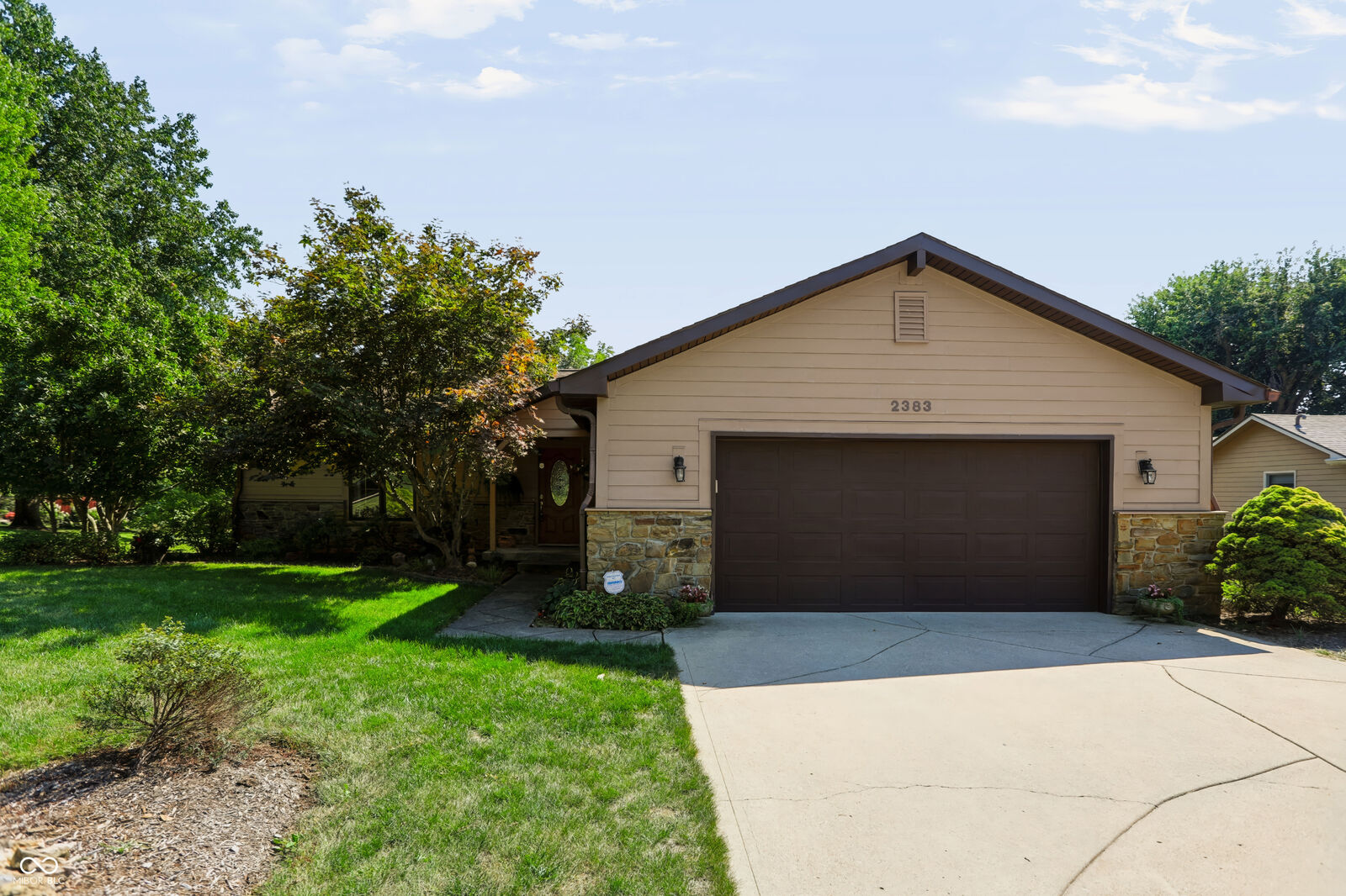 Property Photo:  2383 Debbie Drive  IN 46143 