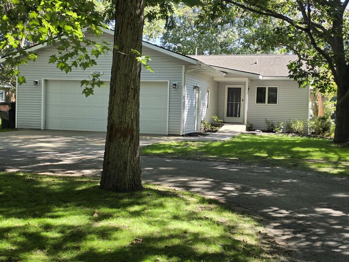 Property Photo: 14254 Green Street MI 49417