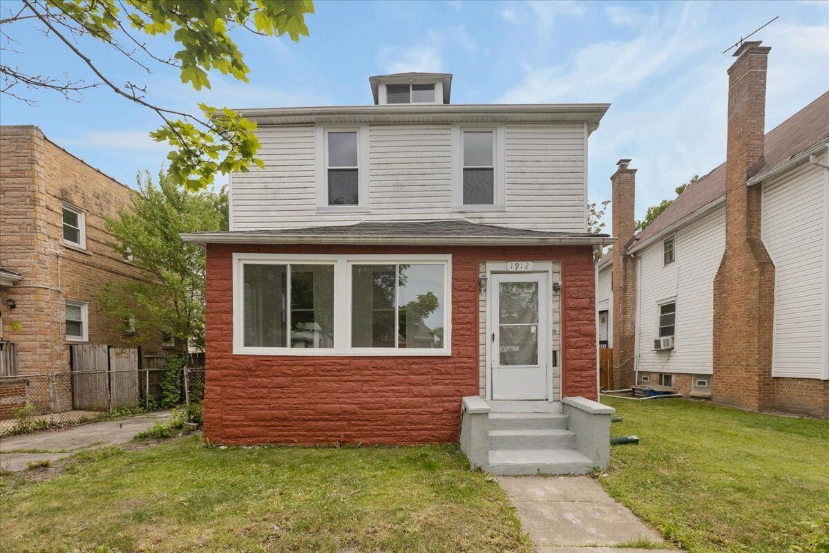 Property Photo:  1912 Emerson Street  IL 60201 