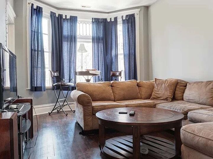 Property Photo:  2552 N Southport Avenue 2F  IL 60614 