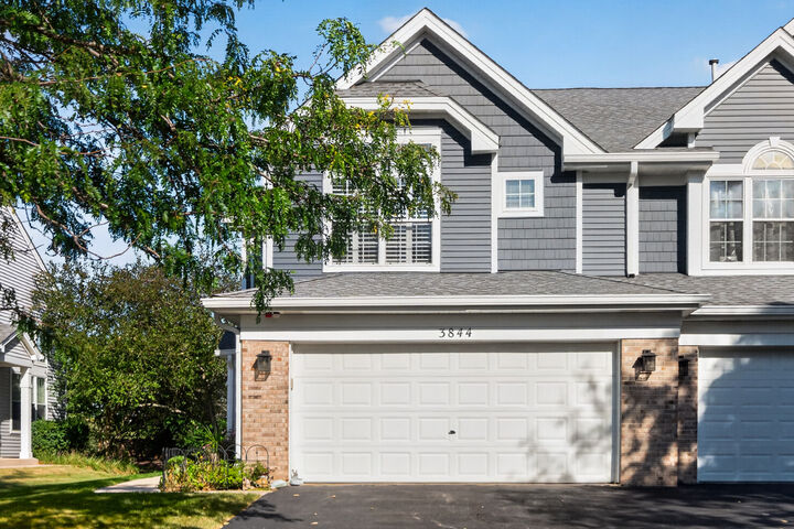 Property Photo: 3844 Relstar Court IL 60564