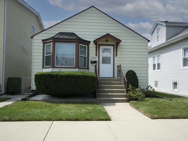 Property Photo:  4228 N Overhill Avenue  IL 60706 