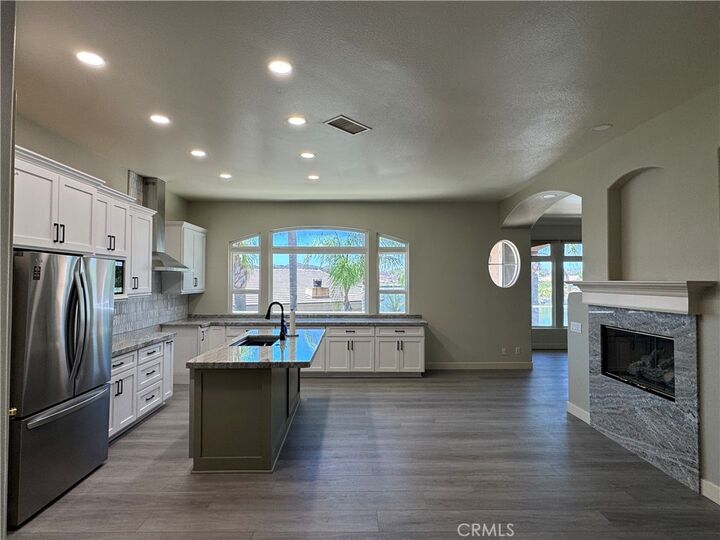 Property Photo:  22330 Village Way  CA 92587 