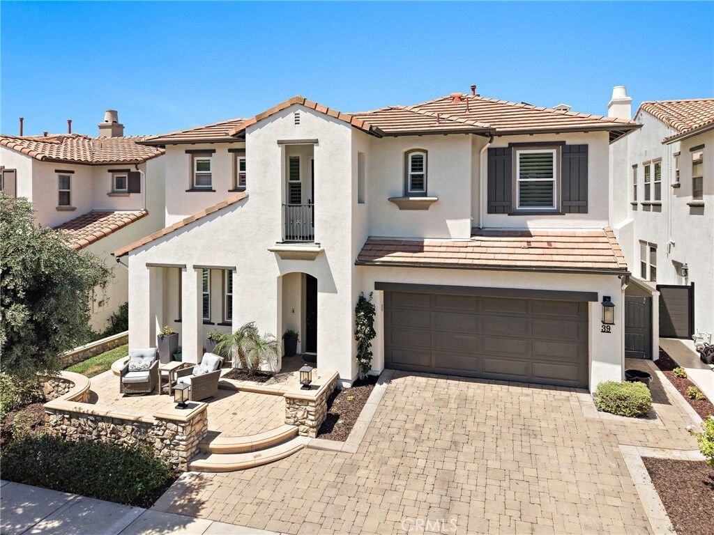 Property Photo: 39 Via Armilla CA 92673