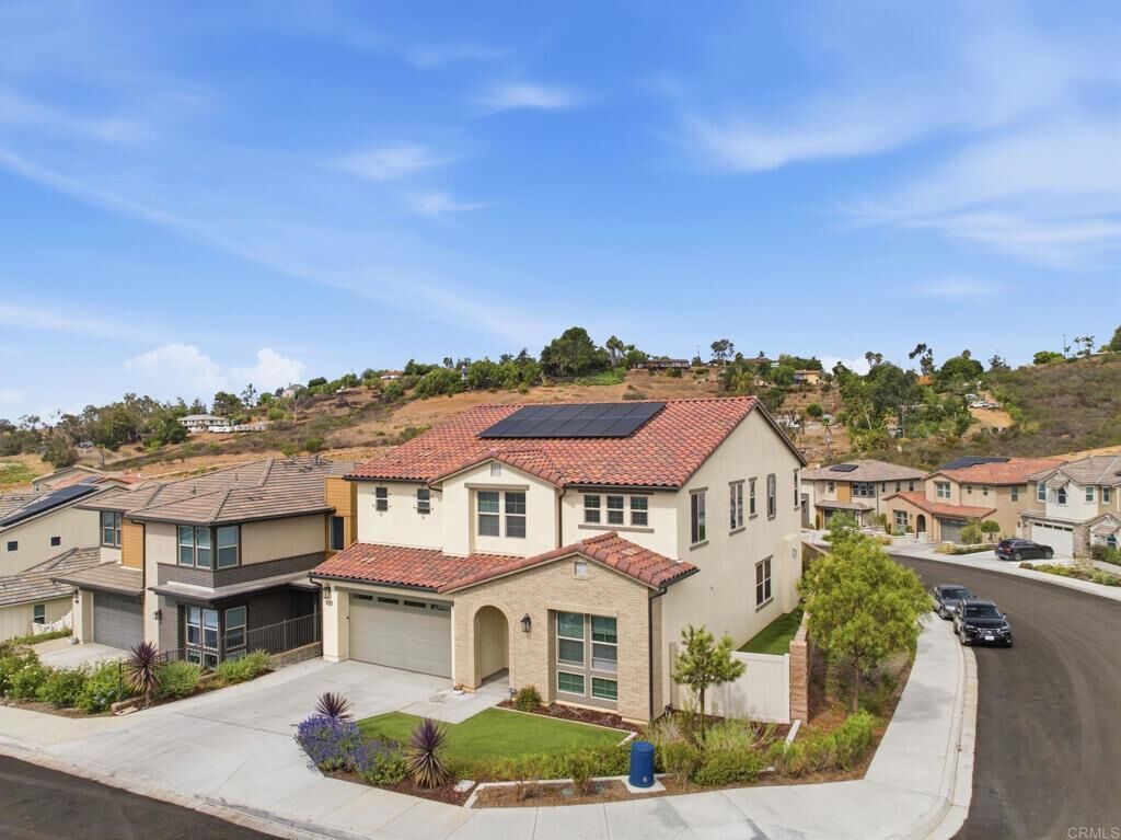 Property Photo:  921 Cayley Avenue  CA 92069 
