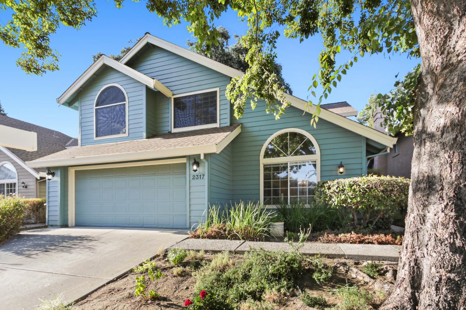 Property Photo:  2317 Benton Place  CA 95618 
