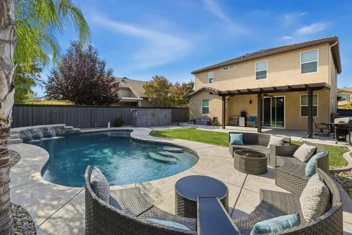 Property Photo:  333 Bramble Court  CA 95747 