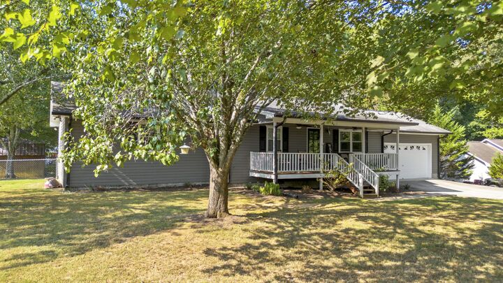 Property Photo:  200 Cg Earnest Rd NW  TN 37310 