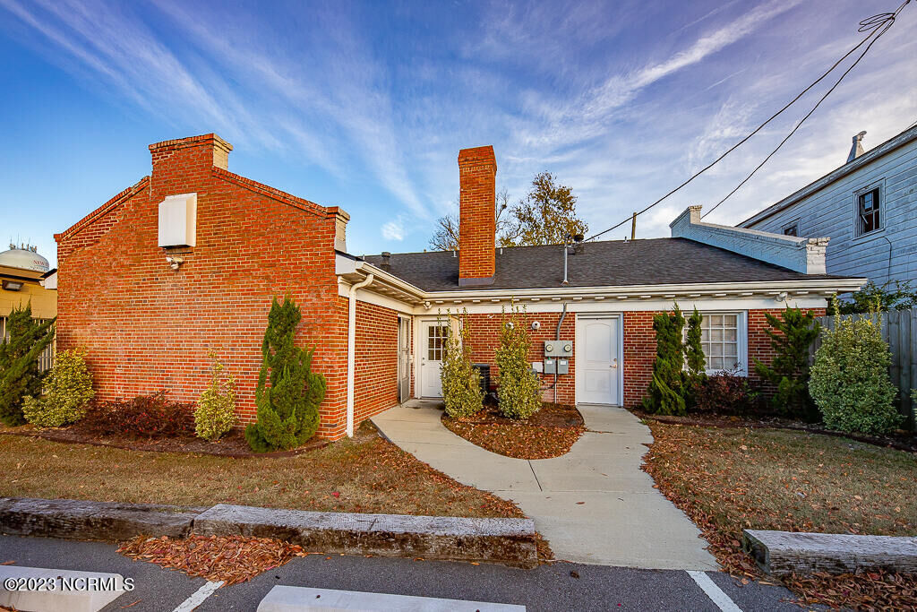 Property Photo:  323 Fleet Street  NC 28560 