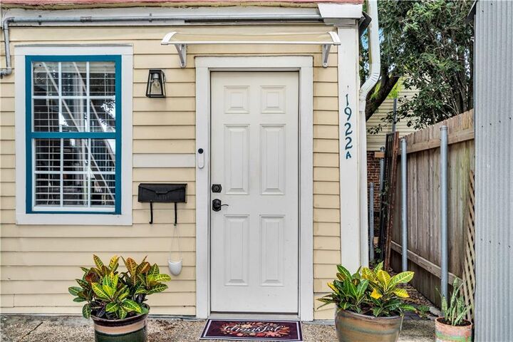 Property Photo:  1922 Adams Street A  LA 70118 