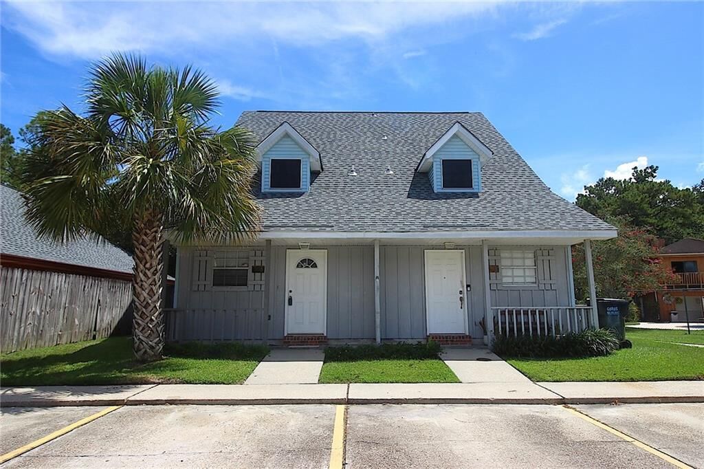 Property Photo: 166 Village Drive 166 LA 70461