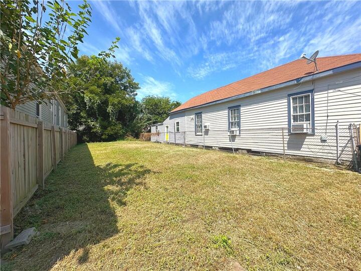 Property Photo:  1426 St. Anthony Street  LA 70116 