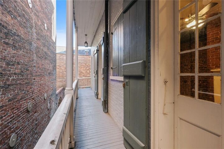 Property Photo: 526 Royal Street 4 LA 70130