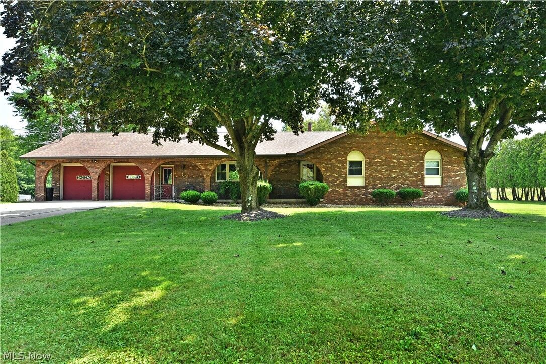 Property Photo:  5212 King Graves Road  OH 44473 