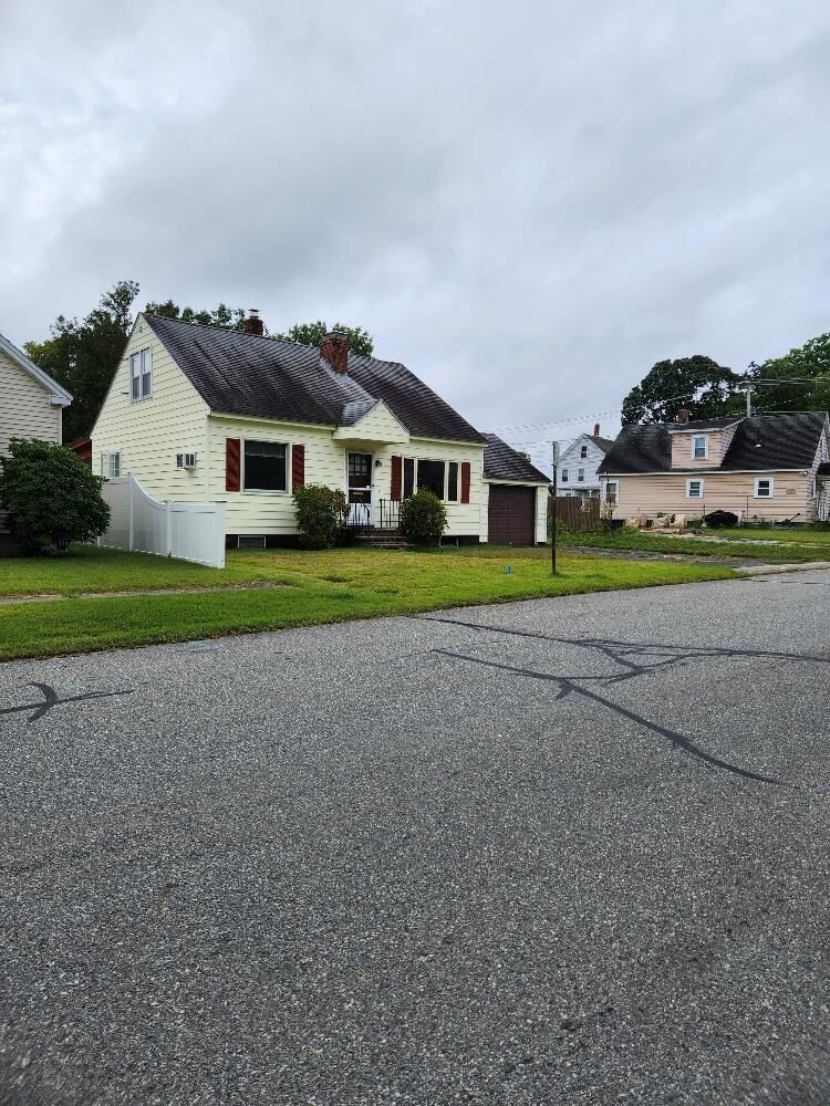 Property Photo:  81 King Street  NH 03060 