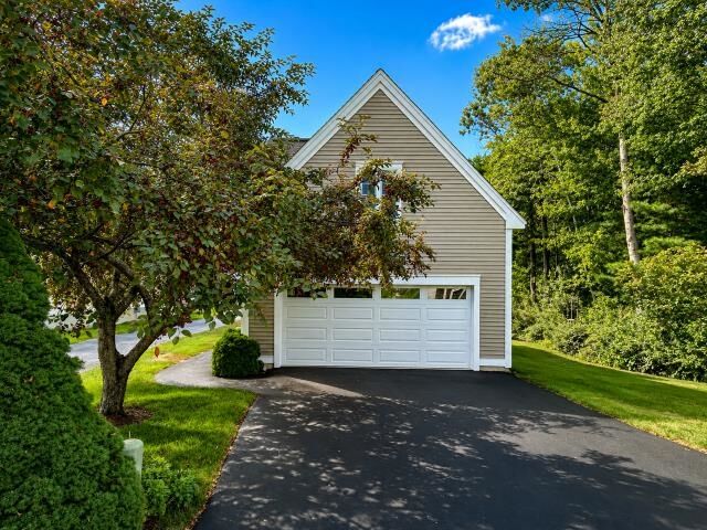 Property Photo: 52 Barbara Lane NH 03051