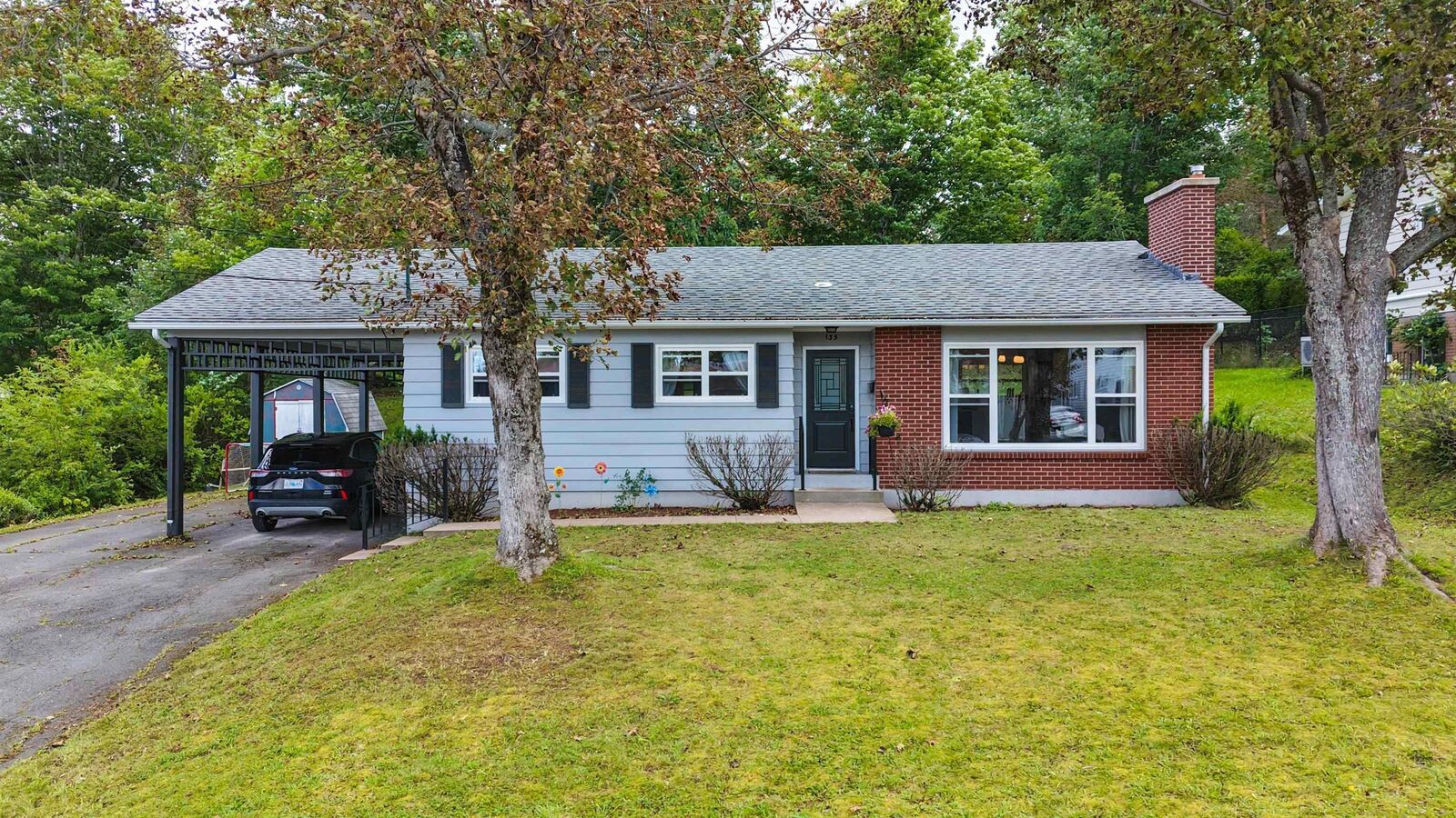 Property Photo:  135 Chelsea Court  NS B2H 1V5 