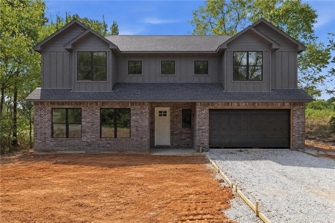 Property Photo: 1 McDole Circle AR 72715