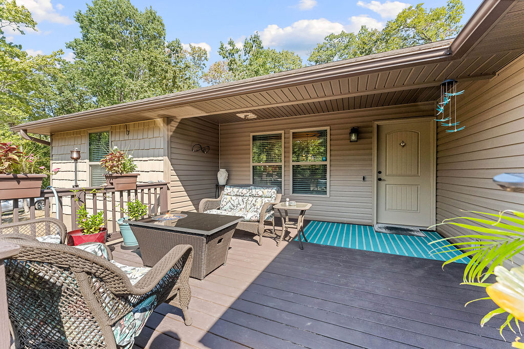 Property Photo:  4 Bempton Lane  AR 72715 