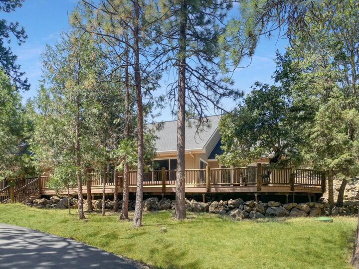 Property Photo: 5831 Old Highway 99 S OR 97520