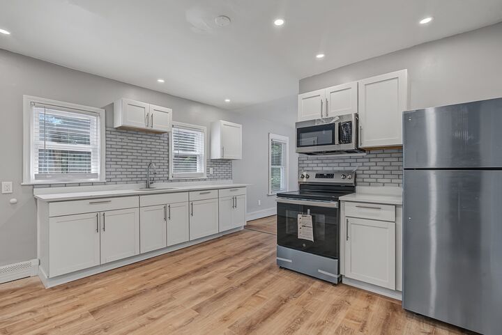Property Photo:  39 Hope St 2  MA 02703 