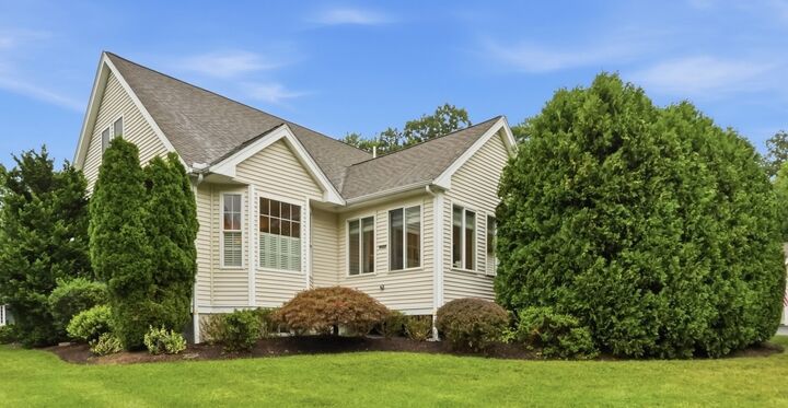Property Photo:  68 Braeburn Ln 68  MA 01721 