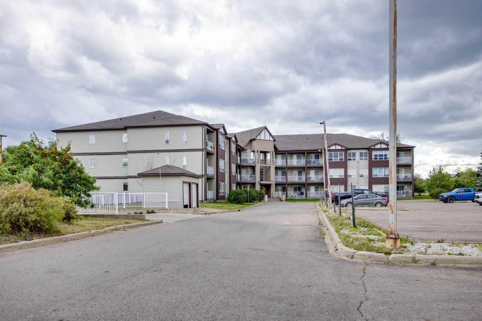 Property Photo:  290 Plamondon Drive 105  AB T9K 0A5 