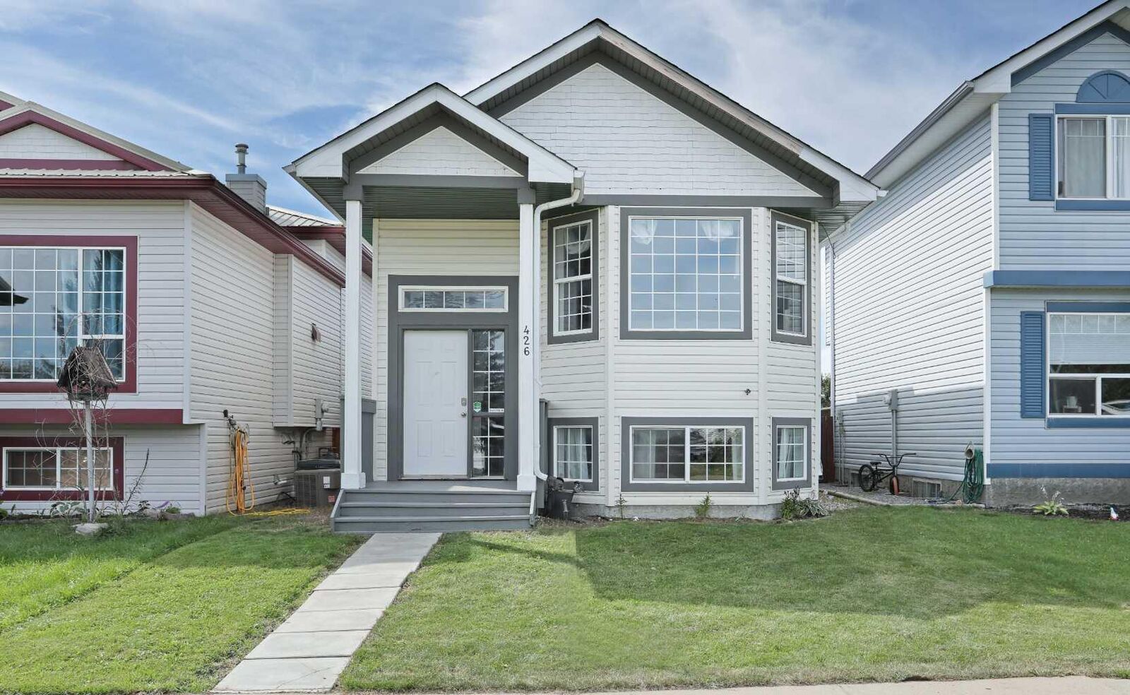 Property Photo: 426 Margaret Avenue AB T0J 0Z0