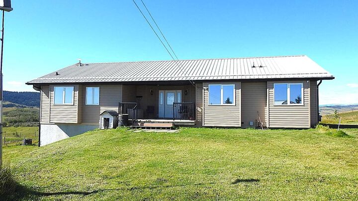 Property Photo:  295080 Highway 533  AB T0L 1R0 
