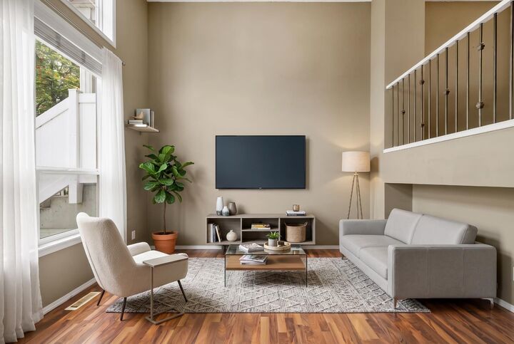 Property Photo:  241 Elgin Gardens SE  AB T2Z 4T6 