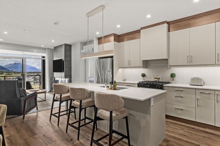 Property Photo:  10 Cascade Ridge 207  AB T1W 0P6 