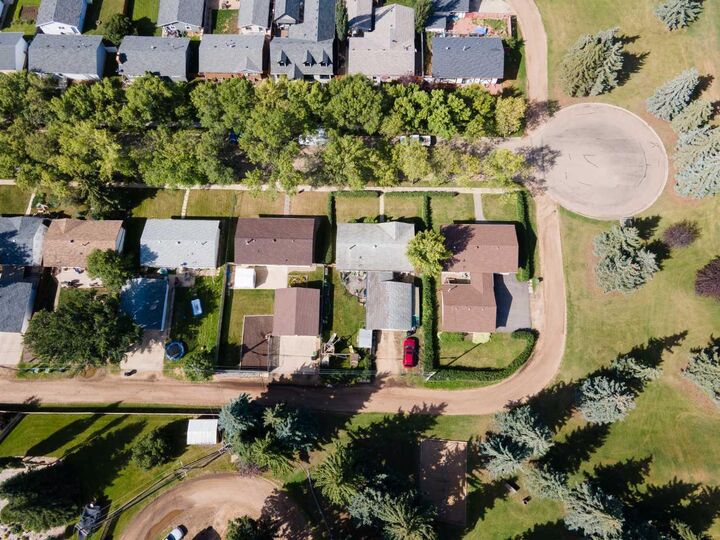 Property Photo:  4513 67 Street  AB T4V 2P8 