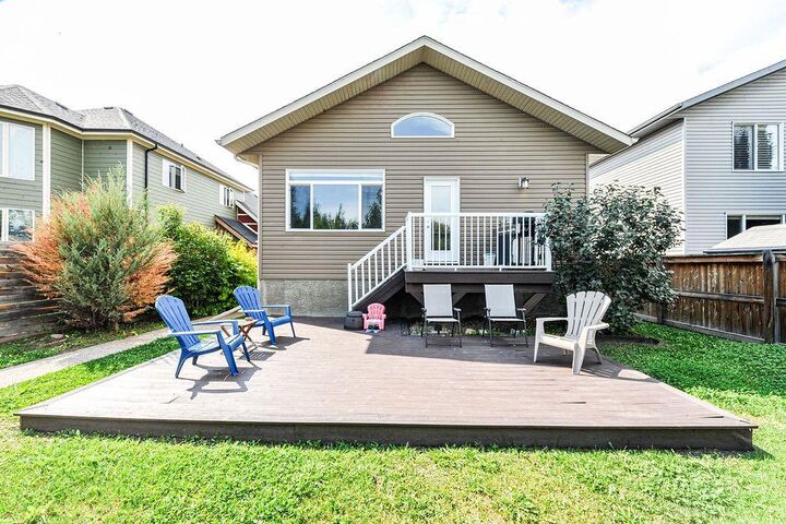 Property Photo:  3419 51 Street  AB T4V 5J2 